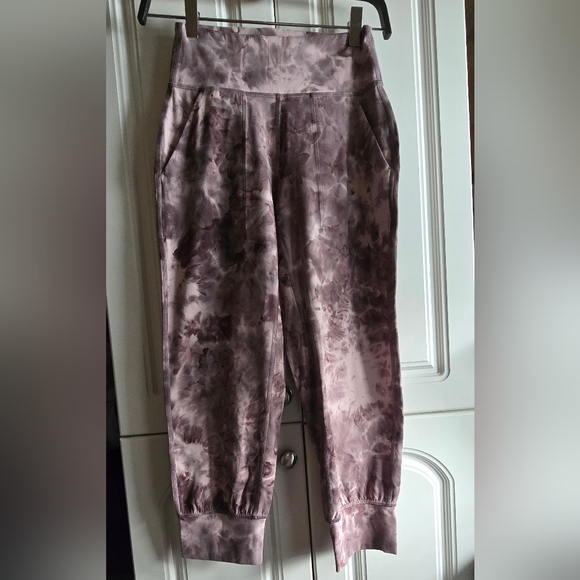 💥 Lululemon Align High-Rise Cropped Jogger - Picture 6 of 10